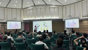 mile米乐集团官网举办“人工智能 大模型在教育出版中的应用”专题培训